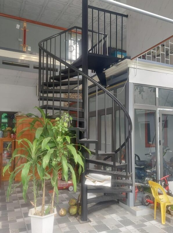 cầu thang xoắn ốc 24